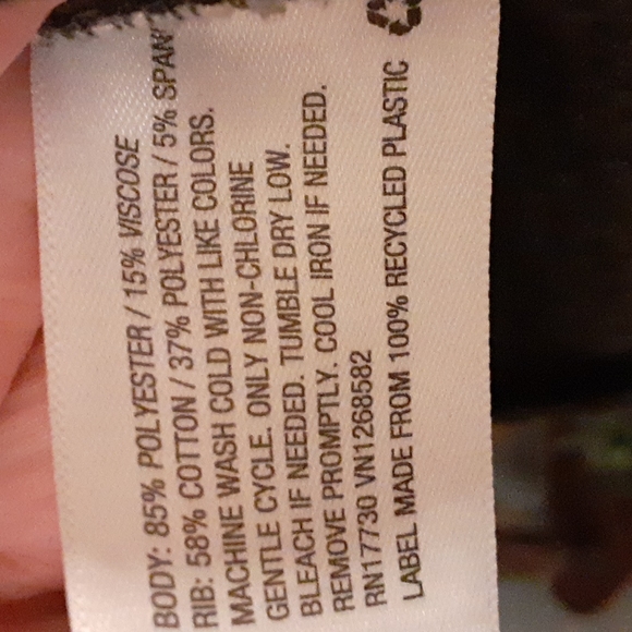 Sweater - Picture 4 of 4